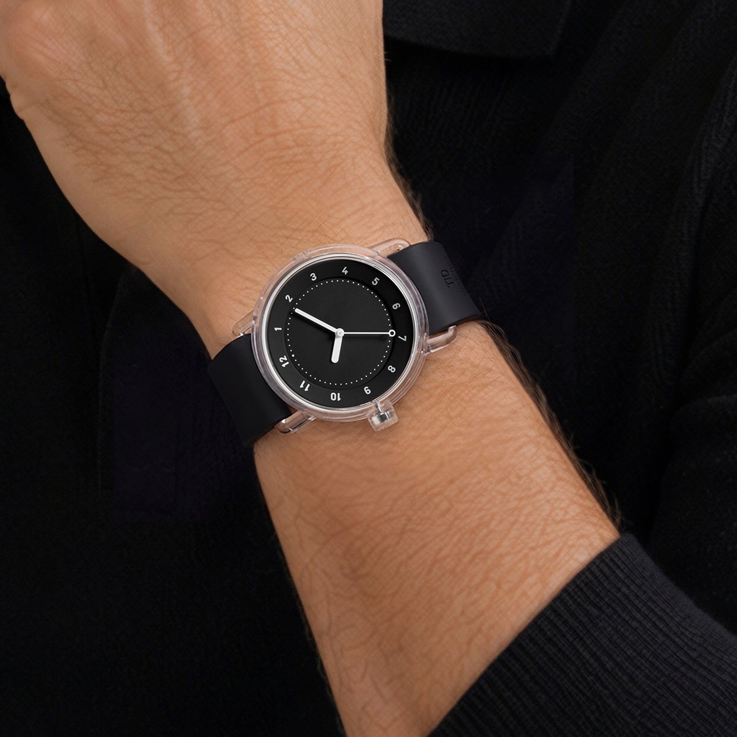 No.3 TR90 38 mm Noir / Bracelet en silicone noir