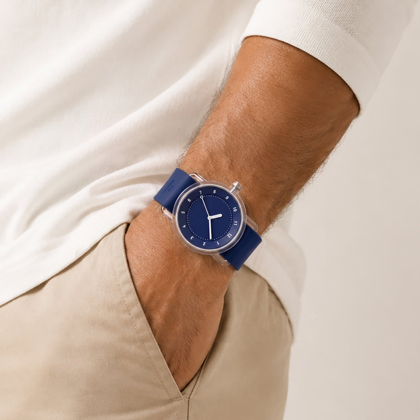 TID No.3 Lightweight Scandinavian Watch – Transparent TR90 Case, Blue Dial & Silicone Strap